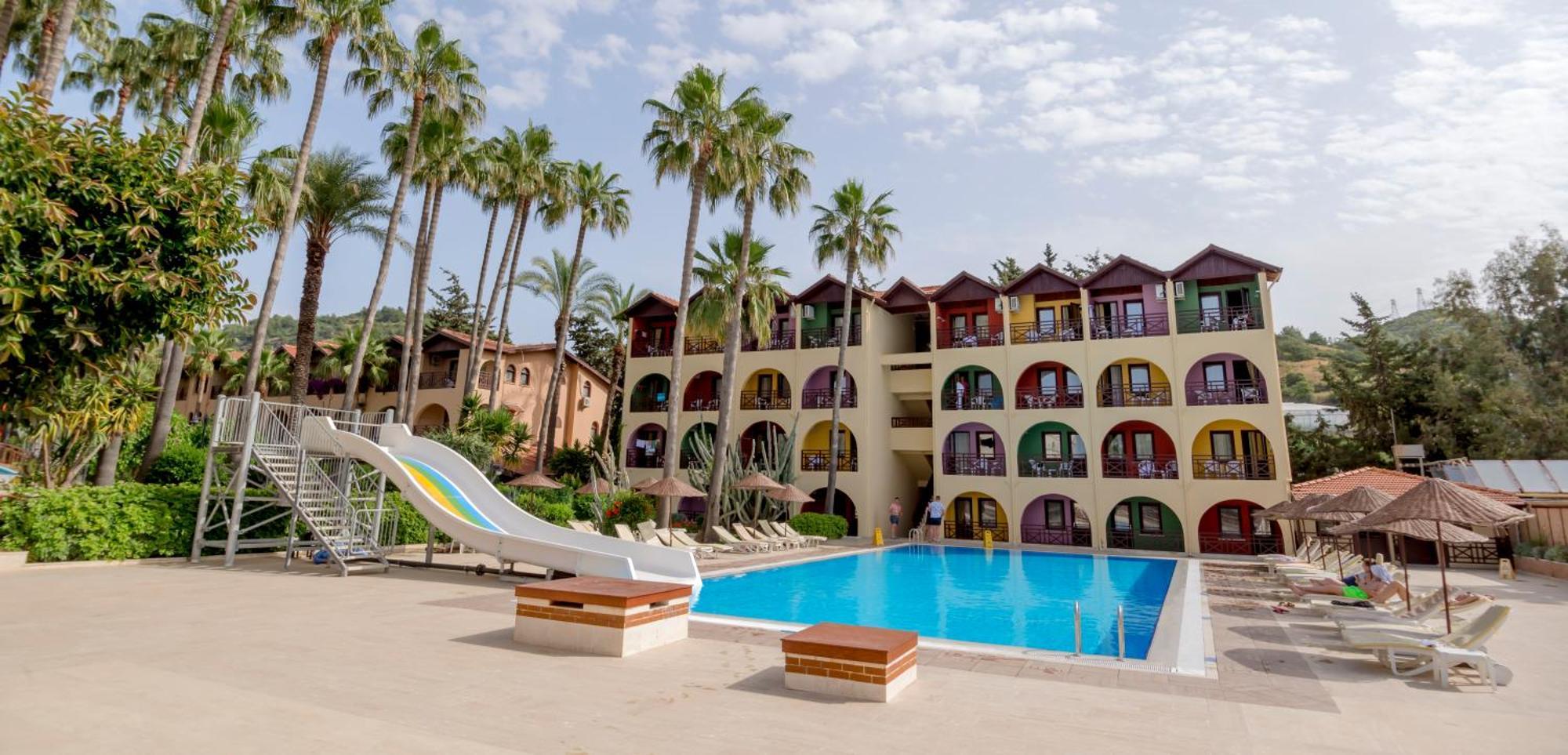 Club Tropical Beach Hotel Toslak Esterno foto