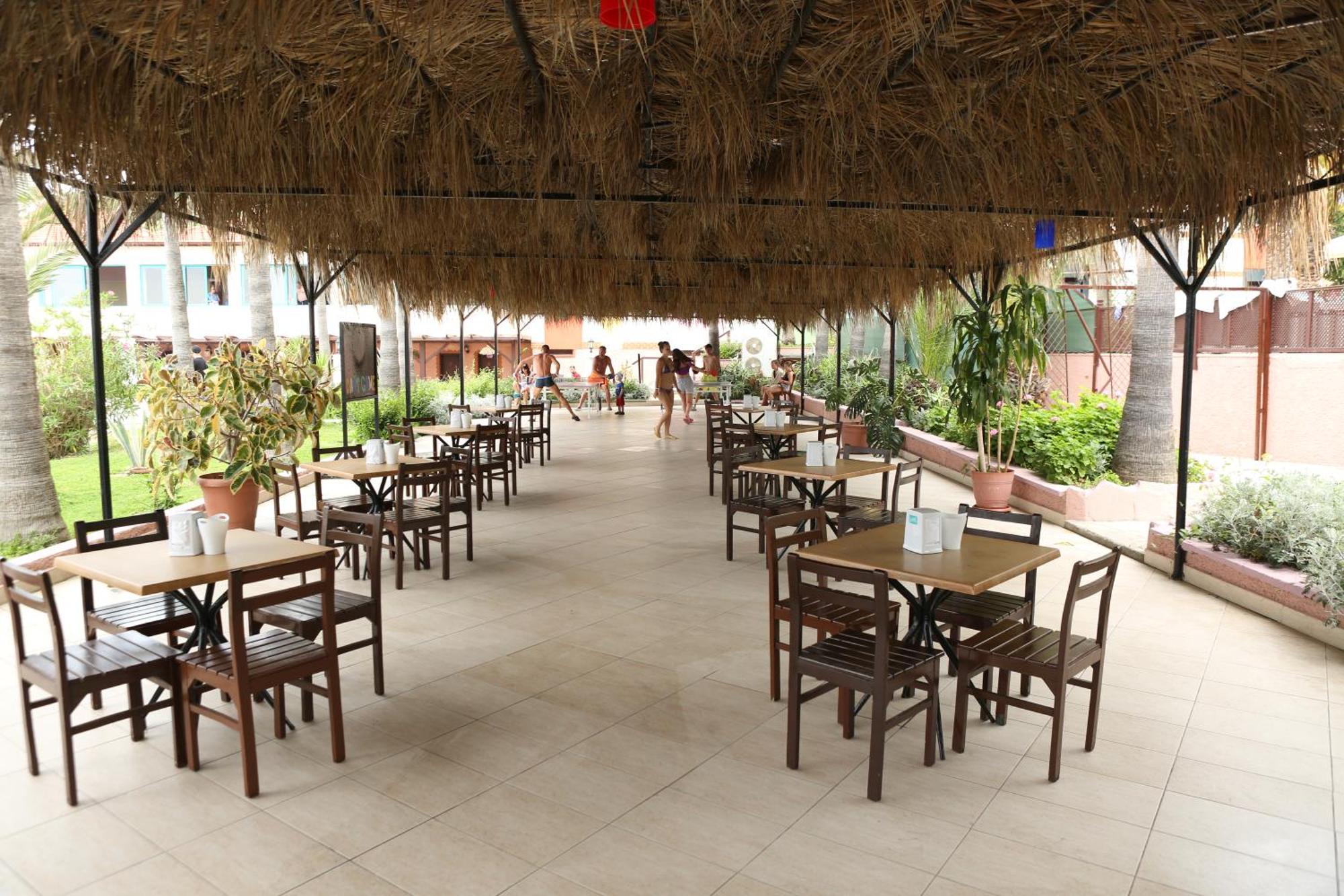 Club Tropical Beach Hotel Toslak Esterno foto