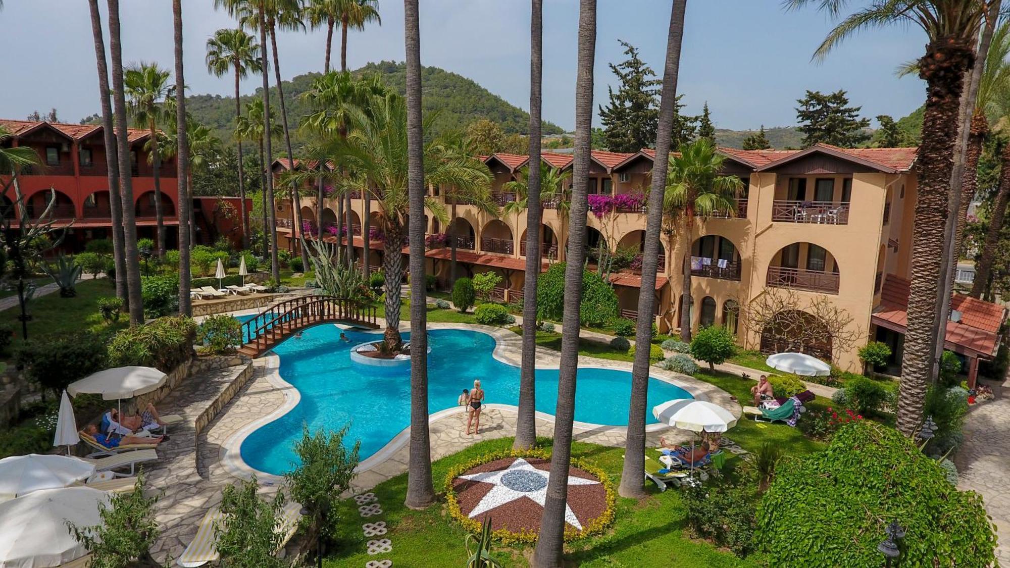 Club Tropical Beach Hotel Toslak Esterno foto